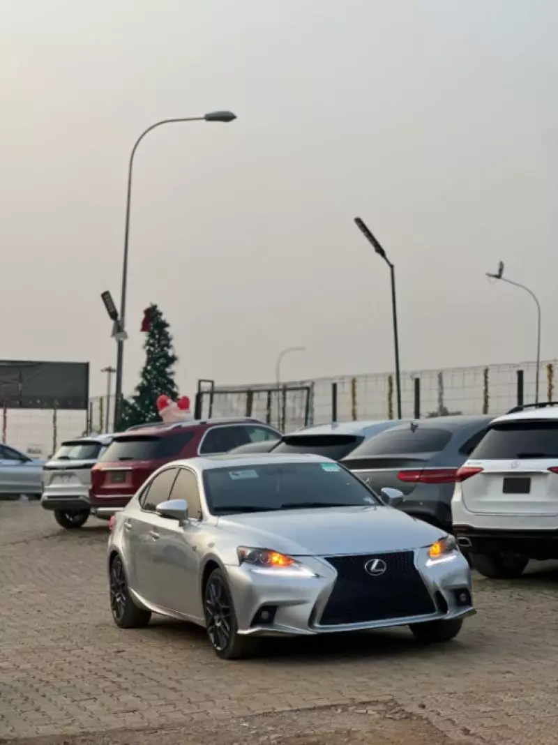 Lexus IS 250   - 2015