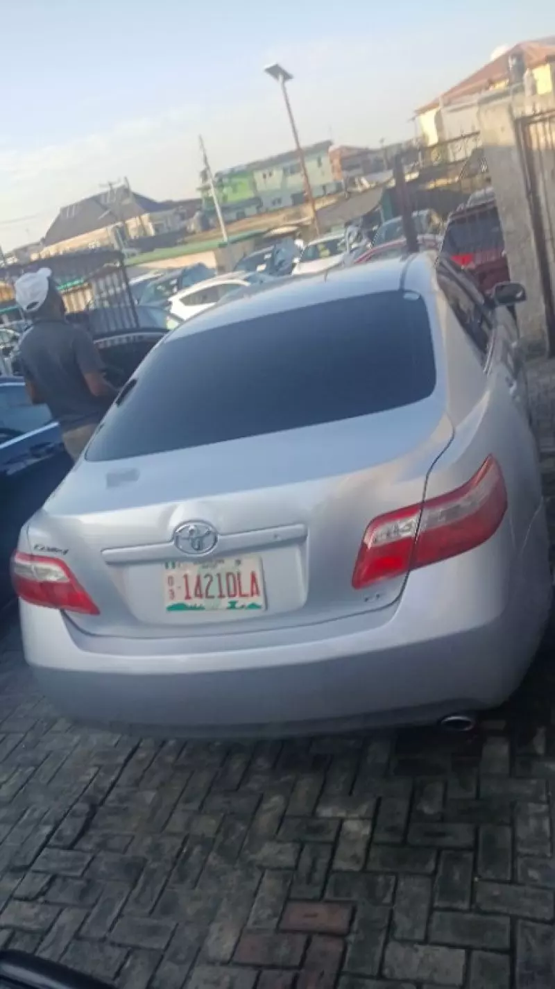 TOYOTA camry   - 2009