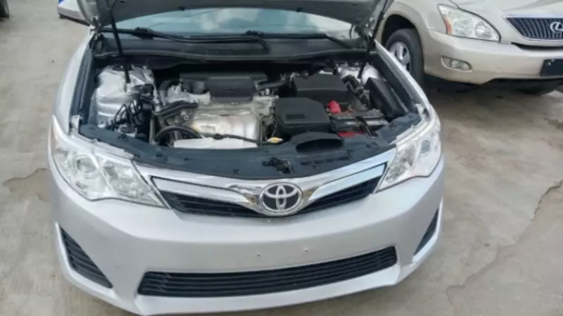 Toyota Camry   - 2012