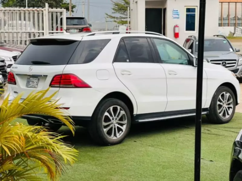 Mercedes-Benz GLE 350   - 2016