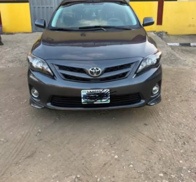 Toyota Corolla   - 2011