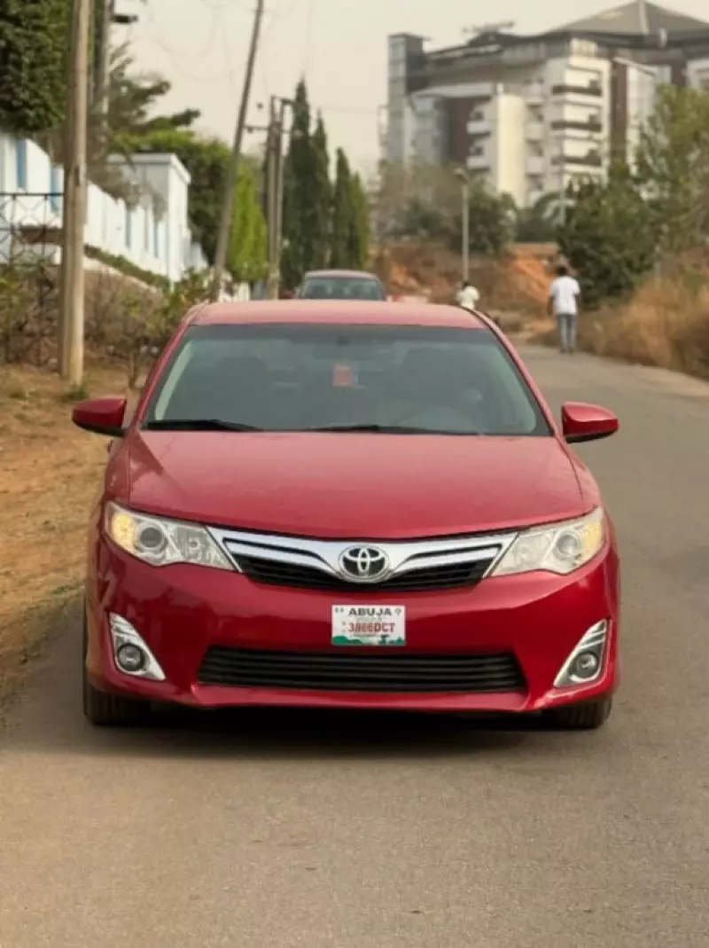 Toyota Camry   - 2012