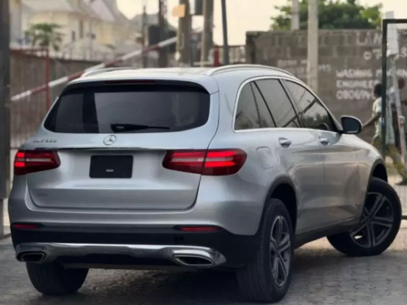 Mercedes-Benz GLC 300   - 2018