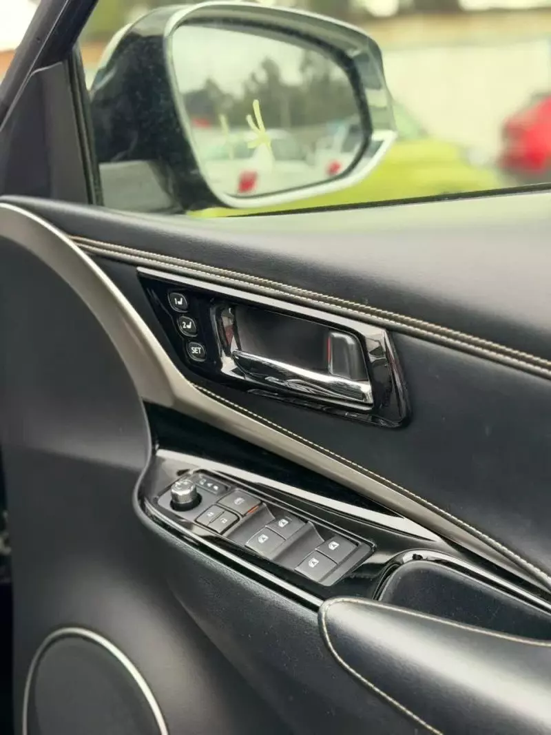 TOYOTA Harrier   - 2019