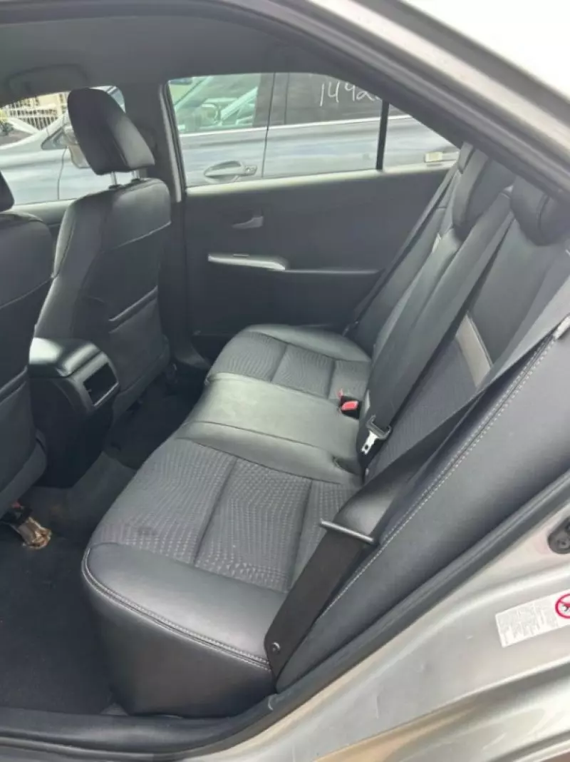 Toyota Camry   - 2013