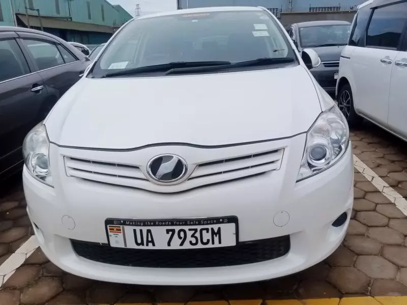 Toyota Auris   - 2010