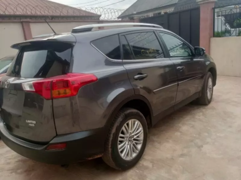 Toyota RAV4   - 2015