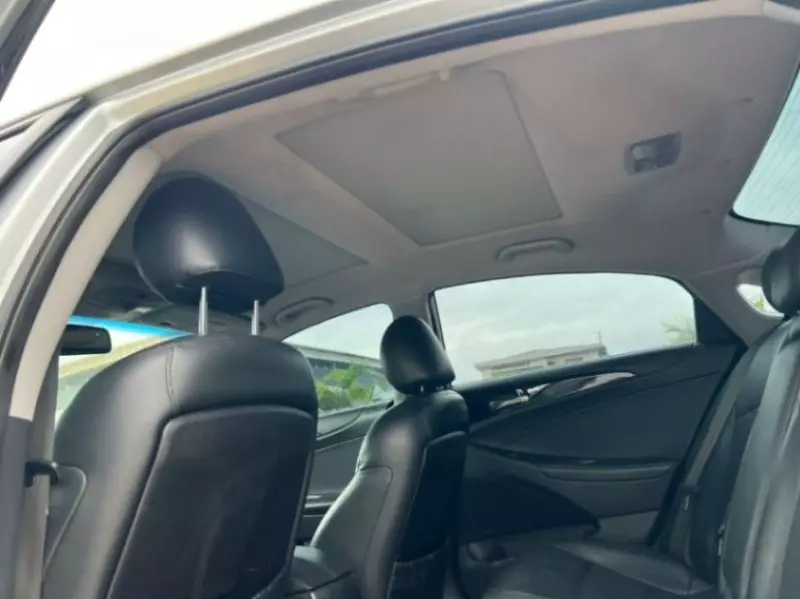 Hyundai Sonata   - 2015