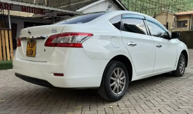 Nissan Sylphy   - 2016