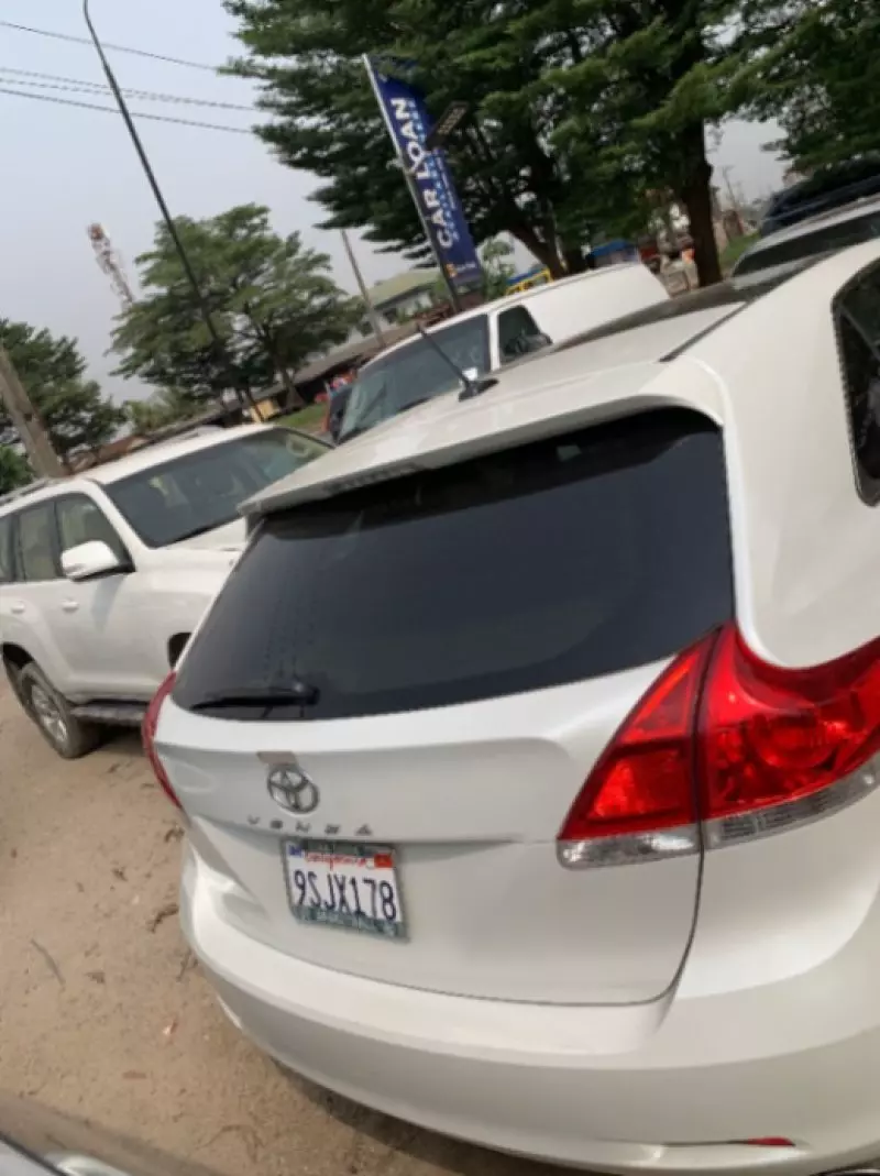 Toyota Venza   - 2013