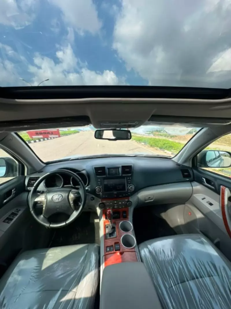 TOYOTA Highlander   - 2009