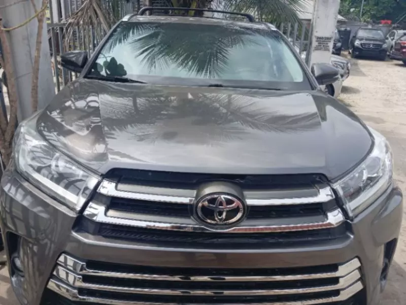 Toyota Highlander - 2015