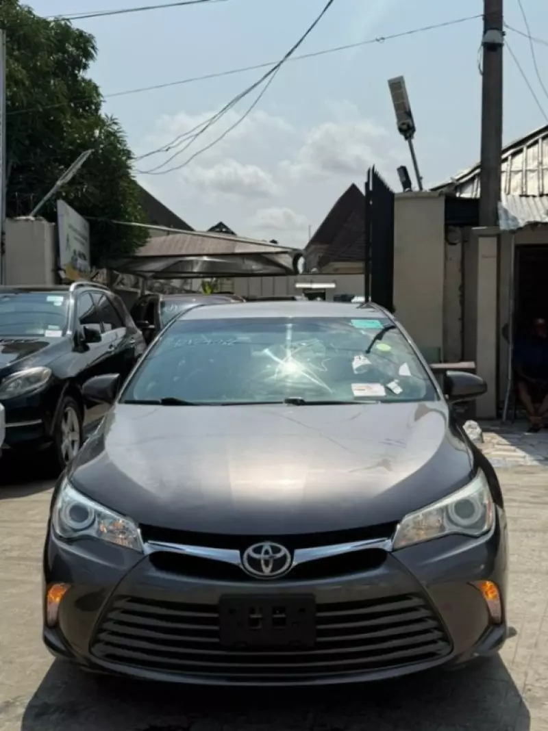 Toyota Camry   - 2015