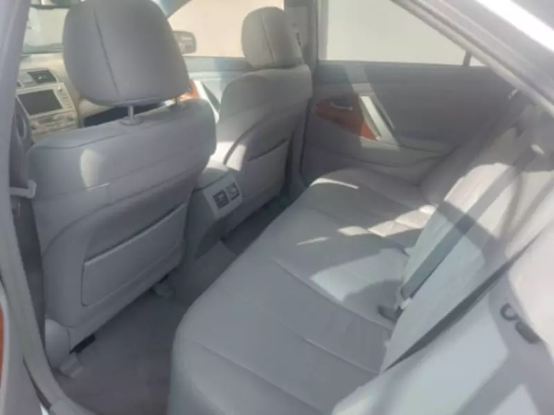 Toyota Camry - 2010