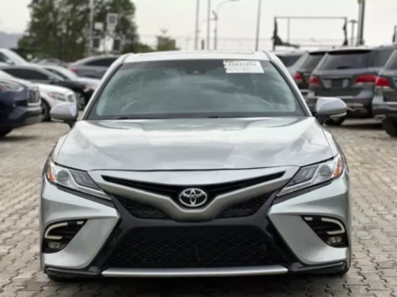 TOYOTA Camry   - 2018