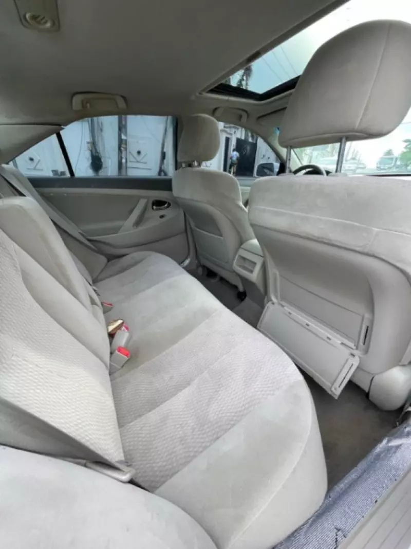 TOYOTA Camry   - 2010