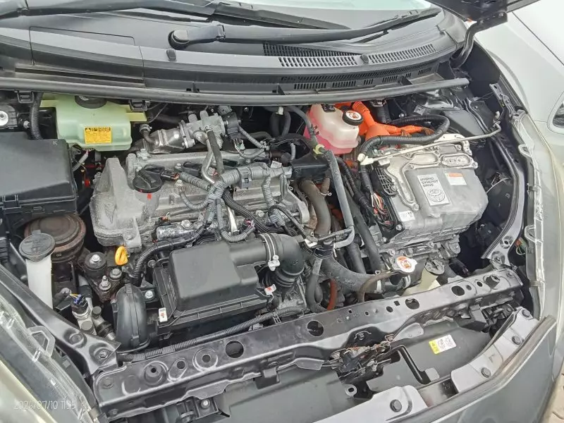 TOYOTA Aqua Hybrid   - 2018