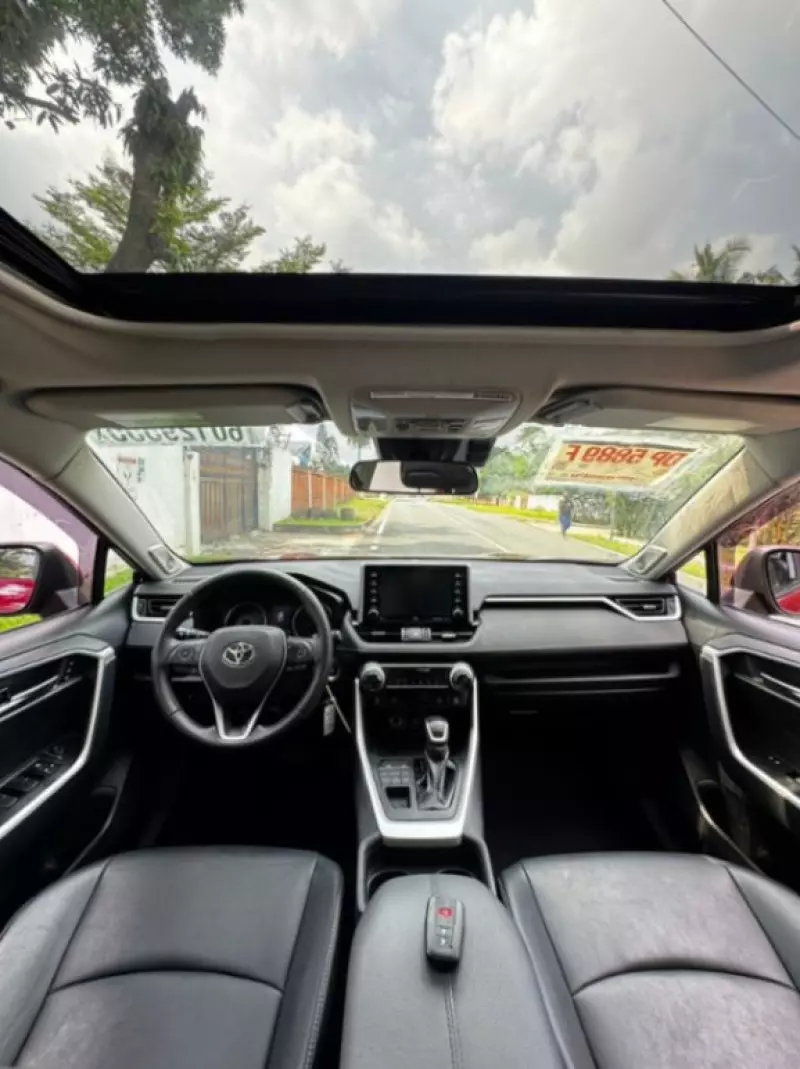 Toyota RAV 4   - 2021