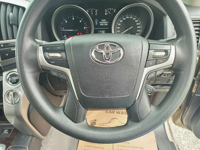 TOYOTA Landcruiser Vx V8    - 2014