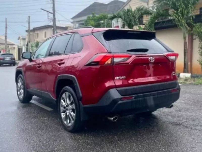 TOYOTA RAV 4   - 2019