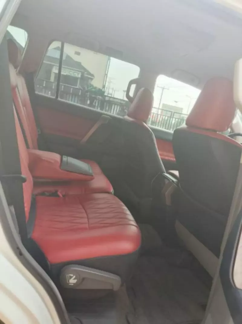 Toyota Land Cruiser Prado TX L   - 2012