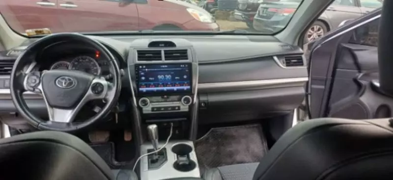 Toyota Camry - 2014