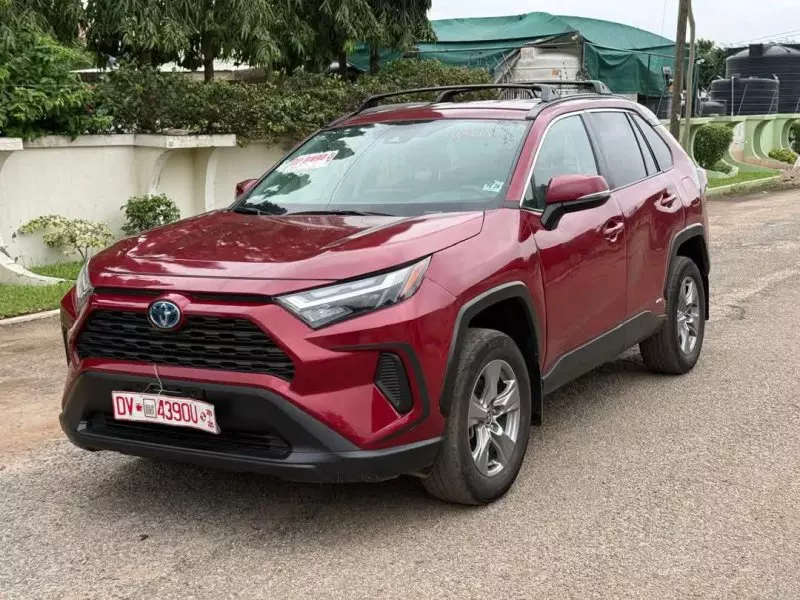 TOYOTA RAV 4   - 2024