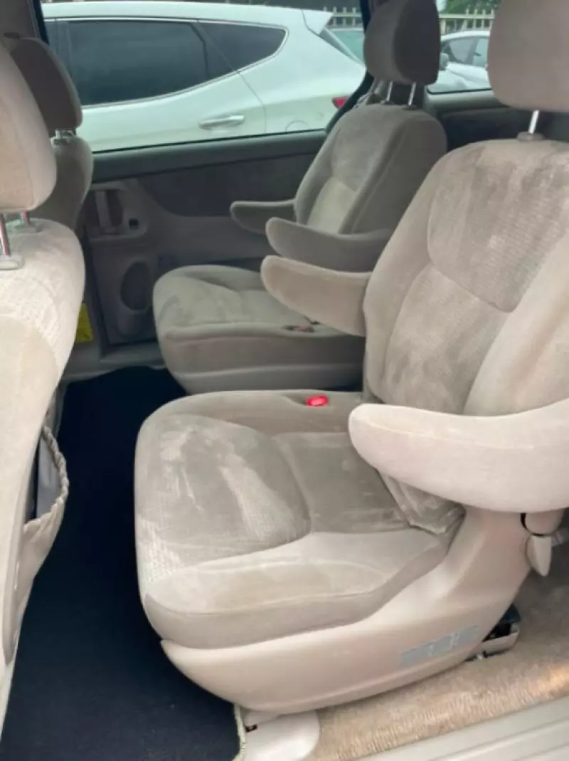 TOYOTA Sienna   - 2006