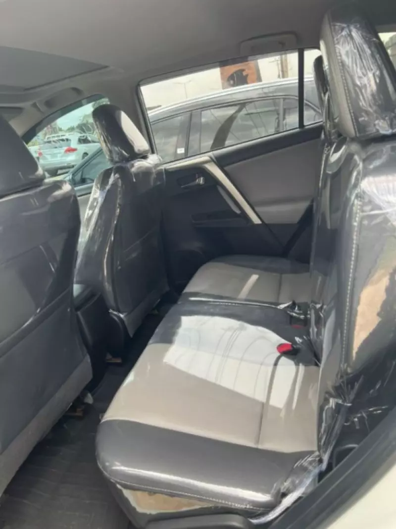 Toyota RAV4   - 2014