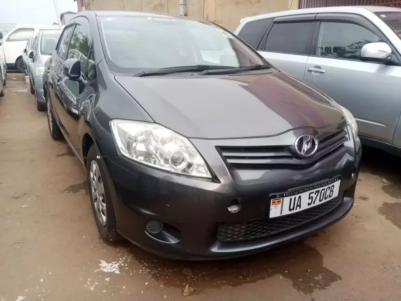 Toyota Auris   - 2010