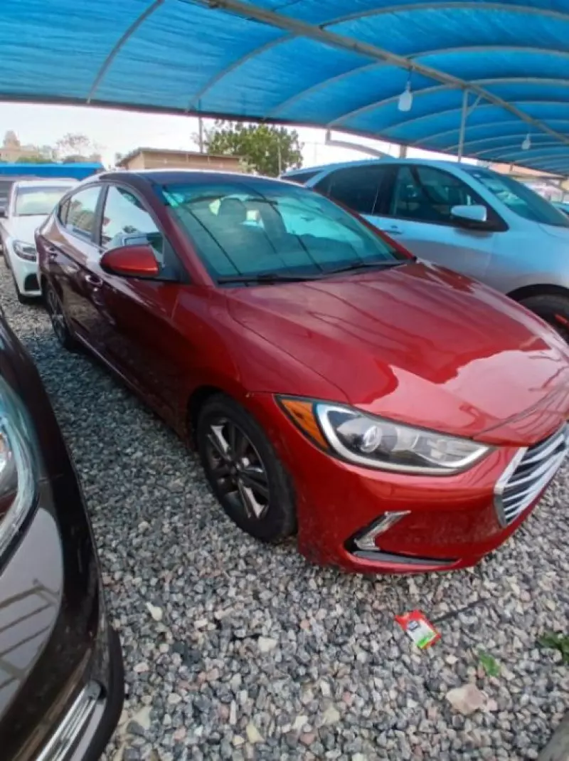 Hyundai Elantra   - 2018