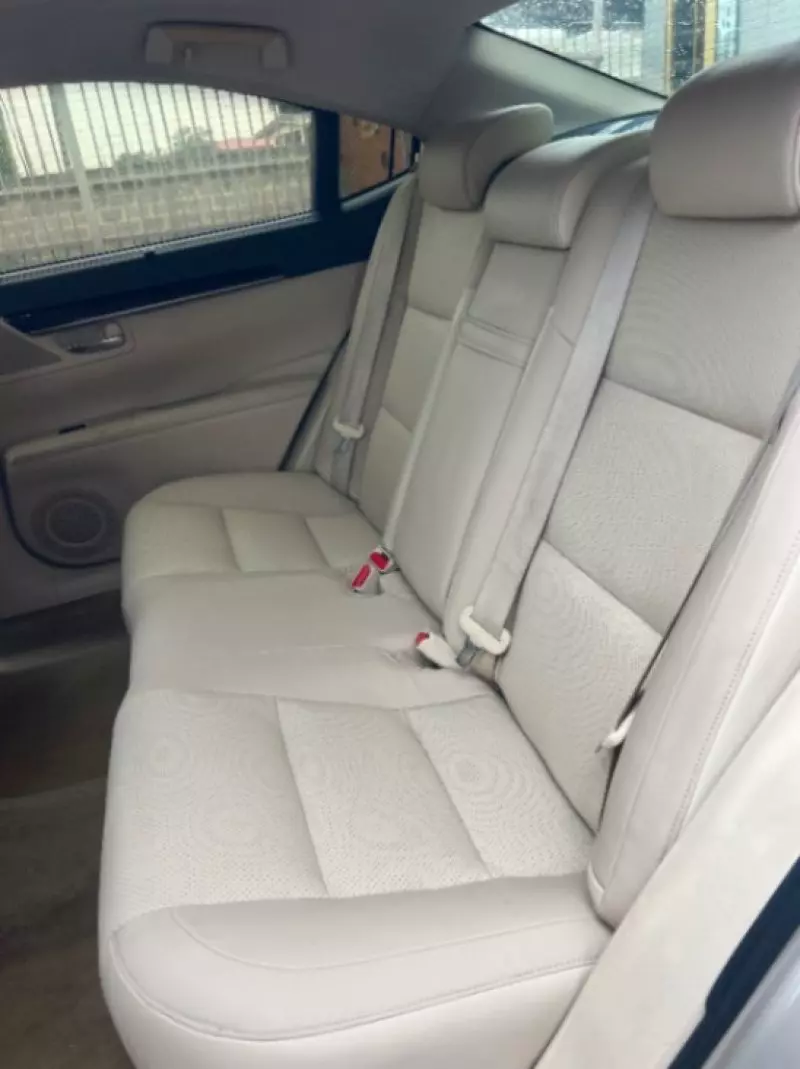 Lexus ES - 2013