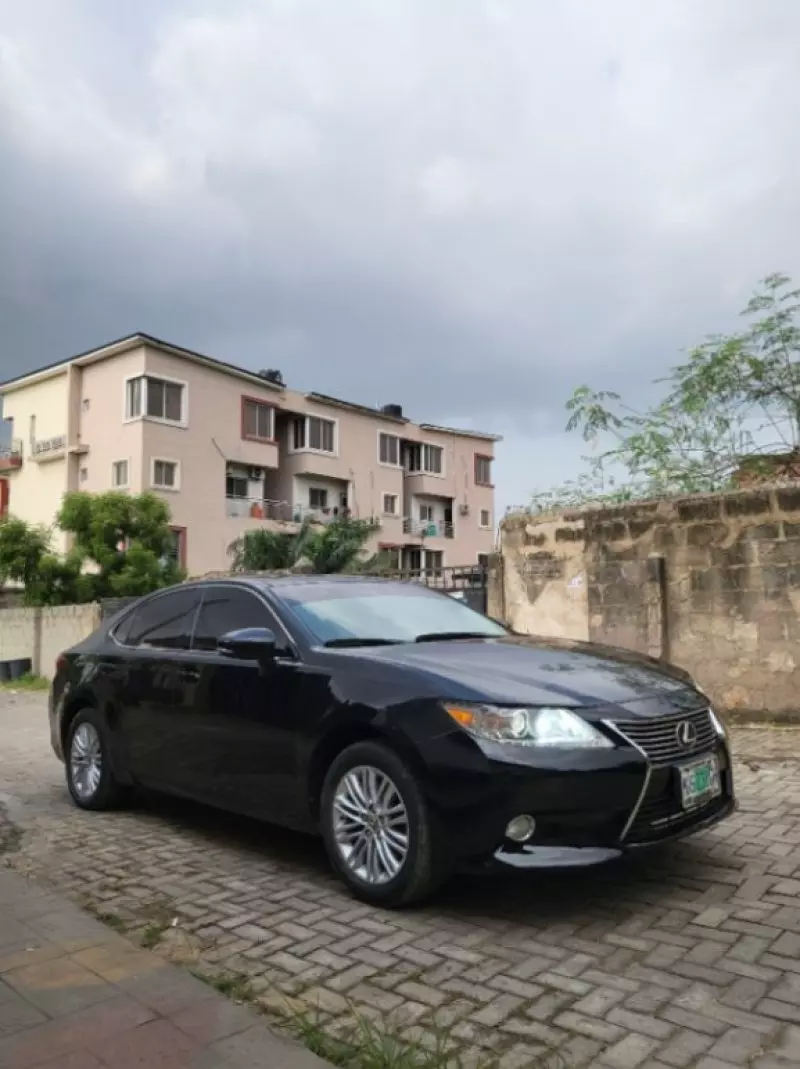 Lexus ES 350   - 2013