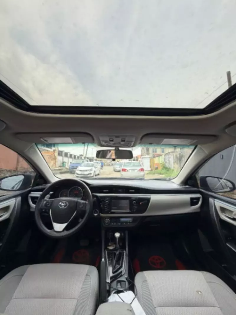 TOYOTA Corolla   - 2015