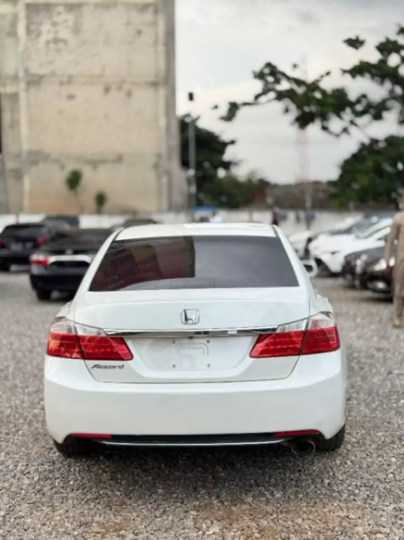Honda Accord   - 2013