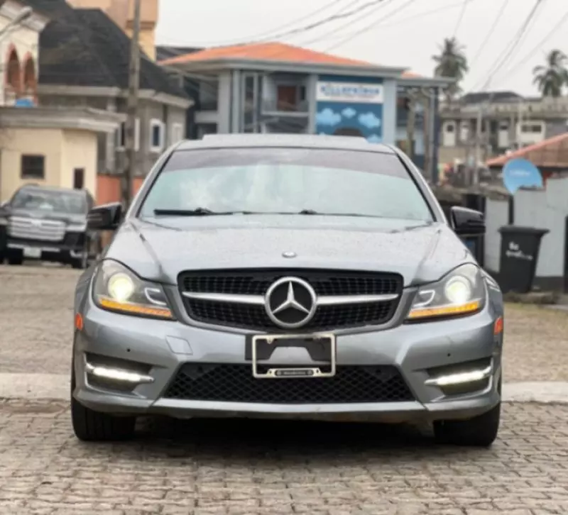 Mercedes-Benz GLC 300   - 2011