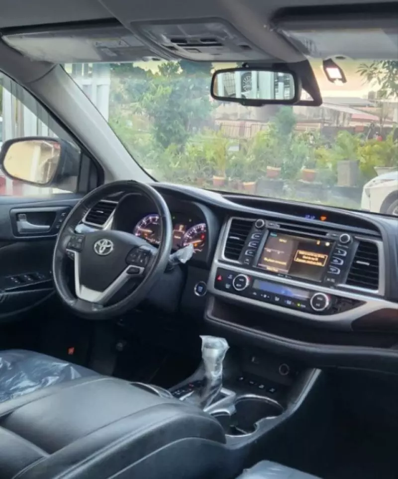 TOYOTA Highlander   - 2014