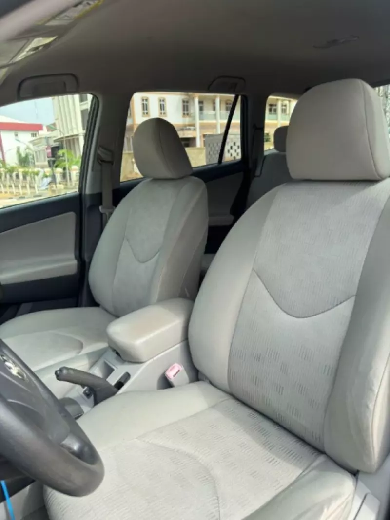 Toyota RAV4 - 2009