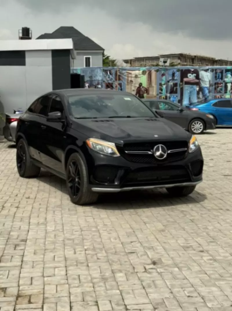 Mercedes-Benz GLE-Class   - 2016
