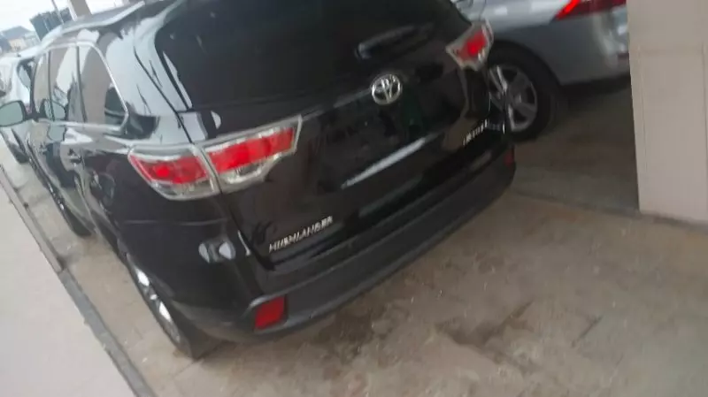 Toyota Highlander   - 2015