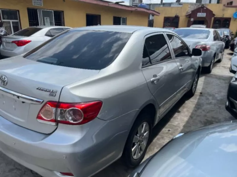 Toyota Corolla   - 2011
