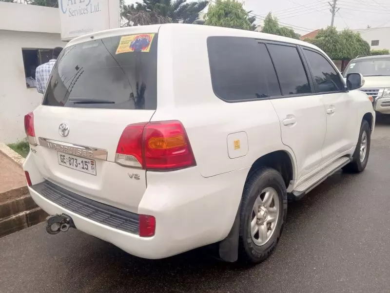 TOYOTA Land Cruiser - 2015