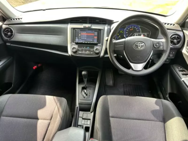 Toyota Fielder hybrid    - 2019