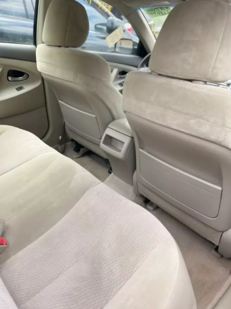TOYOTA Camry   - 2010