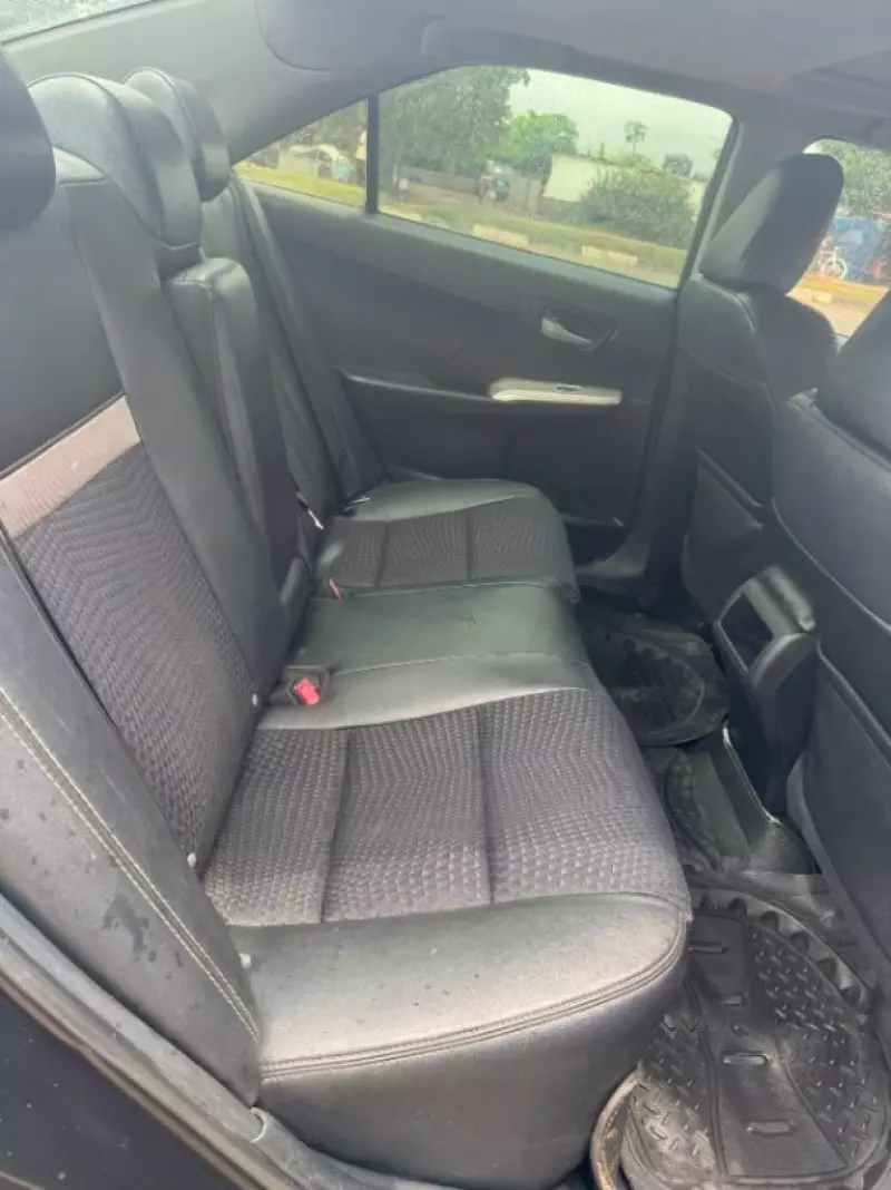 TOYOTA Camry   - 2012