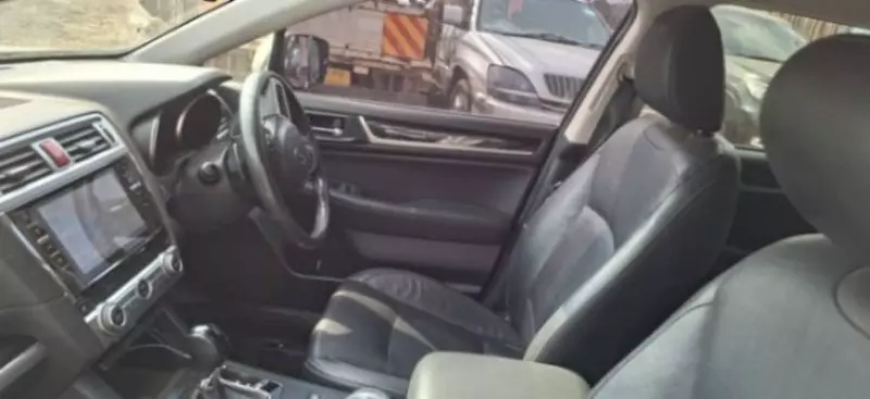 Subaru Outback   - 2017