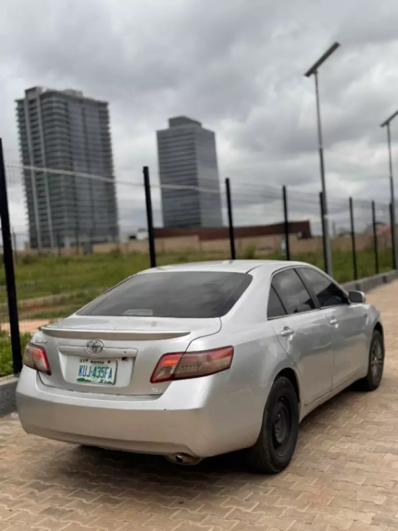 Toyota Camry   - 2008