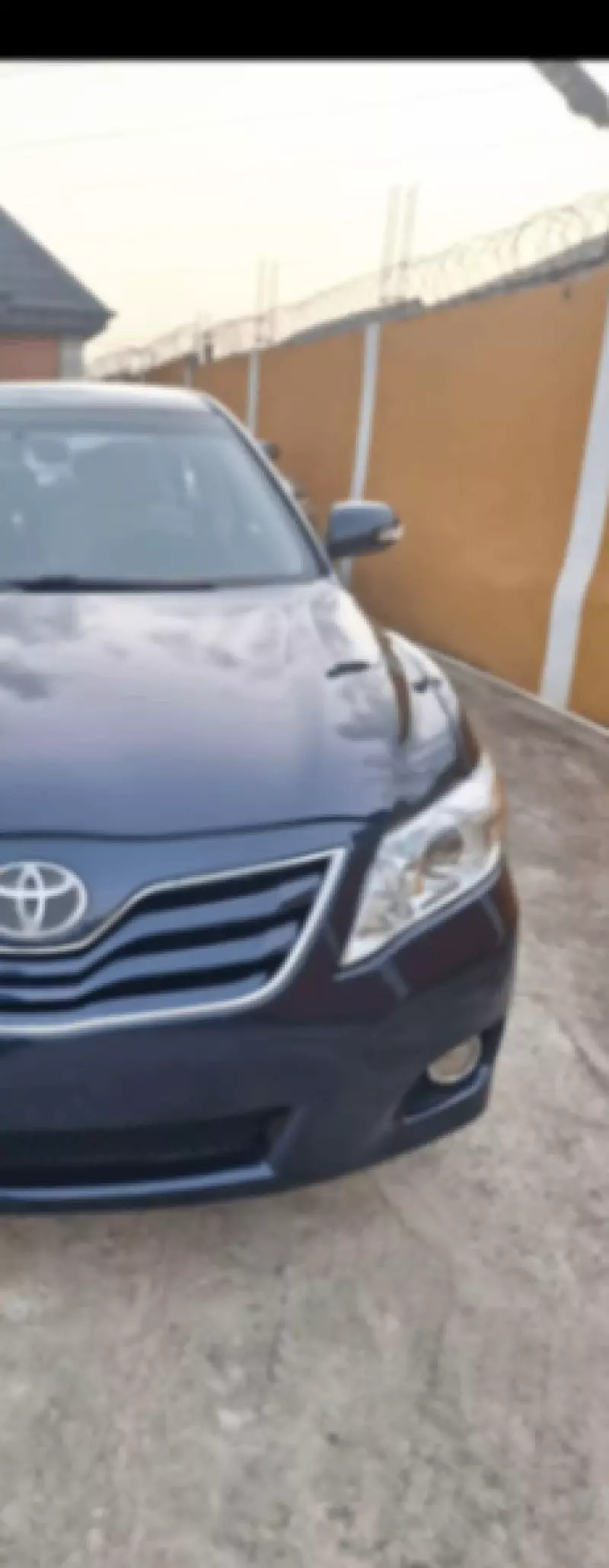 Toyota Camry   - 2010
