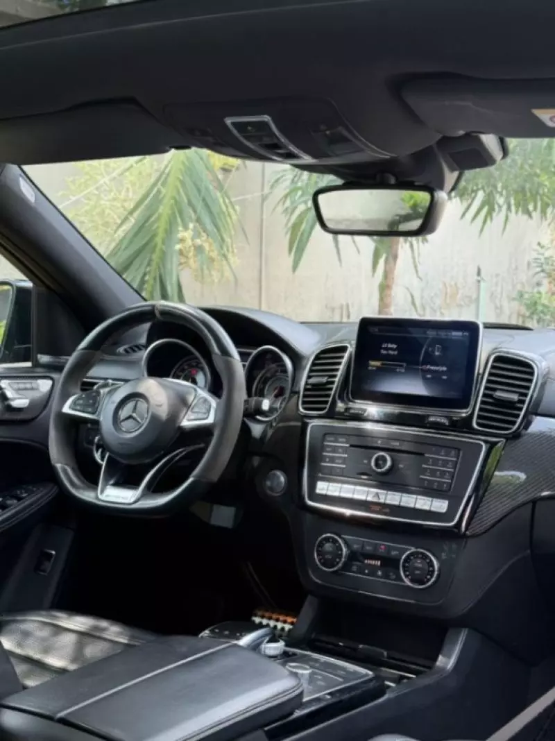 Mercedes-Benz GLE 63 AMG - 2016