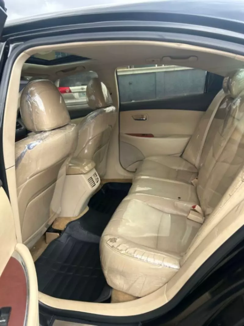 Lexus ES   - 2012